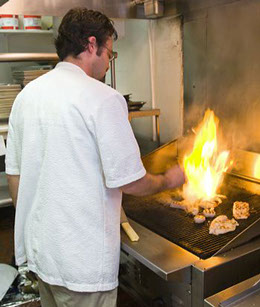 sunset_beach_restaurant_twin_lakes